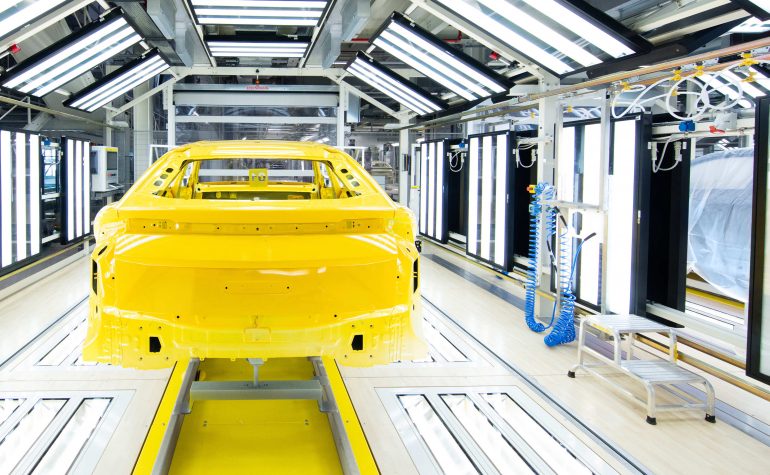 Sgabello mini 2 gradini per impianto verniciatura autoveicoli