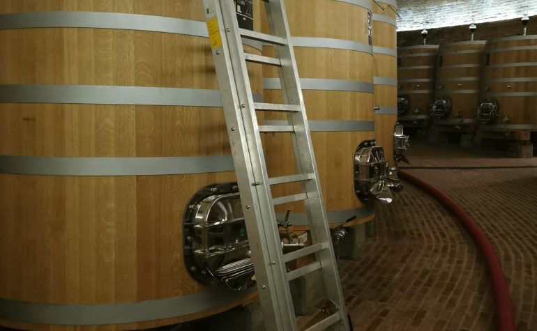 Scala telescopica per soppalchi